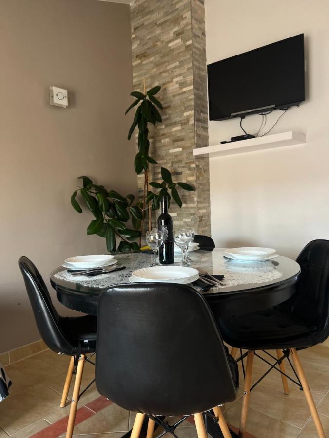 Apartmani M&L Medulin Bagian luar foto