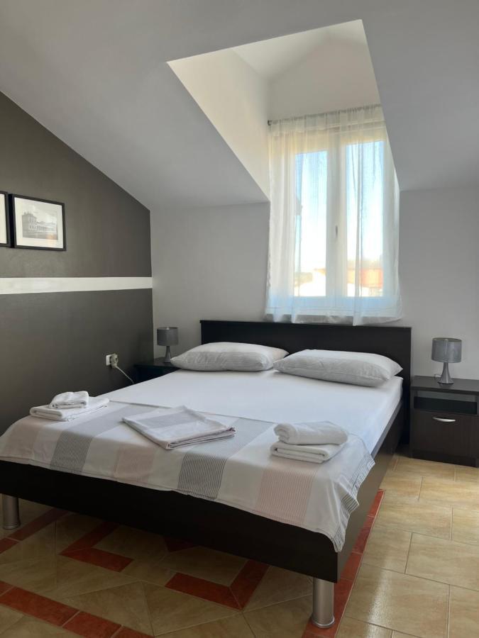 Apartmani M&L Medulin Bagian luar foto