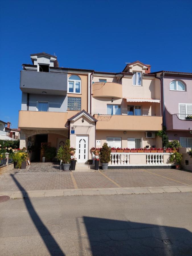 Apartmani M&L Medulin Bagian luar foto
