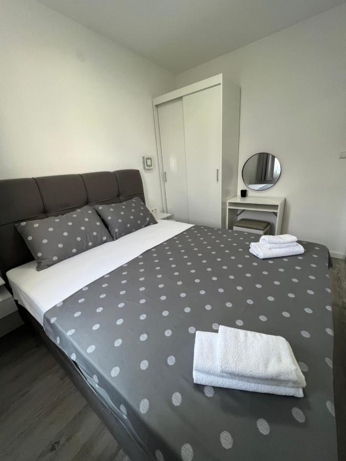 Apartmani M&L Medulin Bagian luar foto