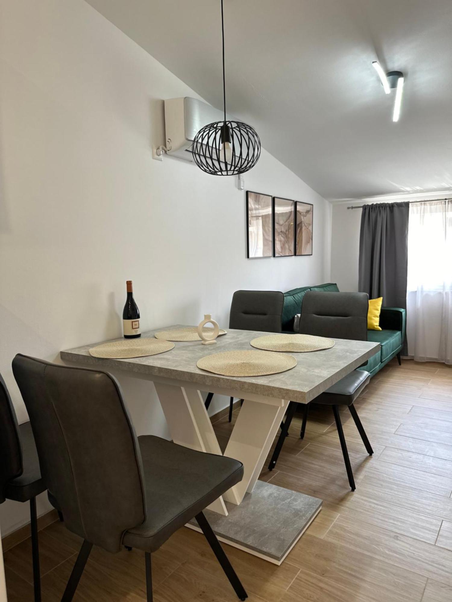 Apartmani M&L Medulin Bagian luar foto