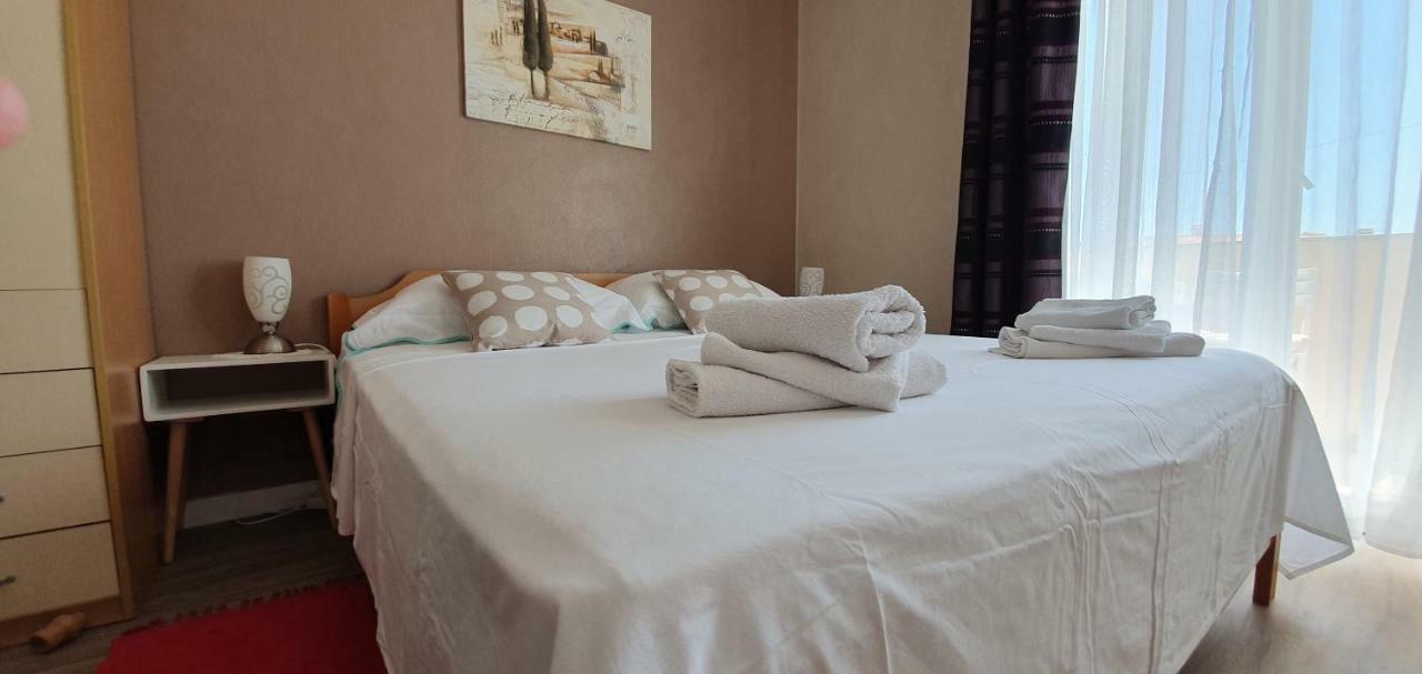 Apartmani M&L Medulin Bagian luar foto